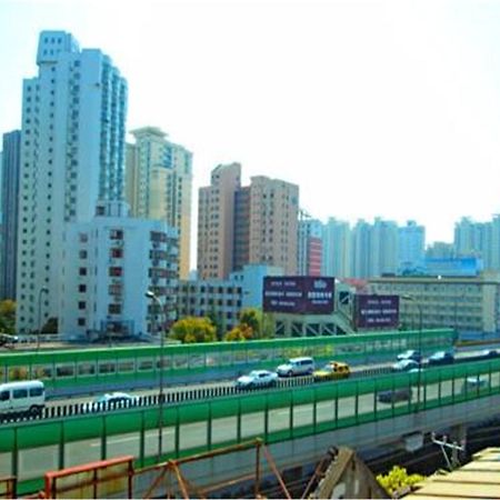 7Days Inn Shanghai Caobao Road Metro Station Extérieur photo