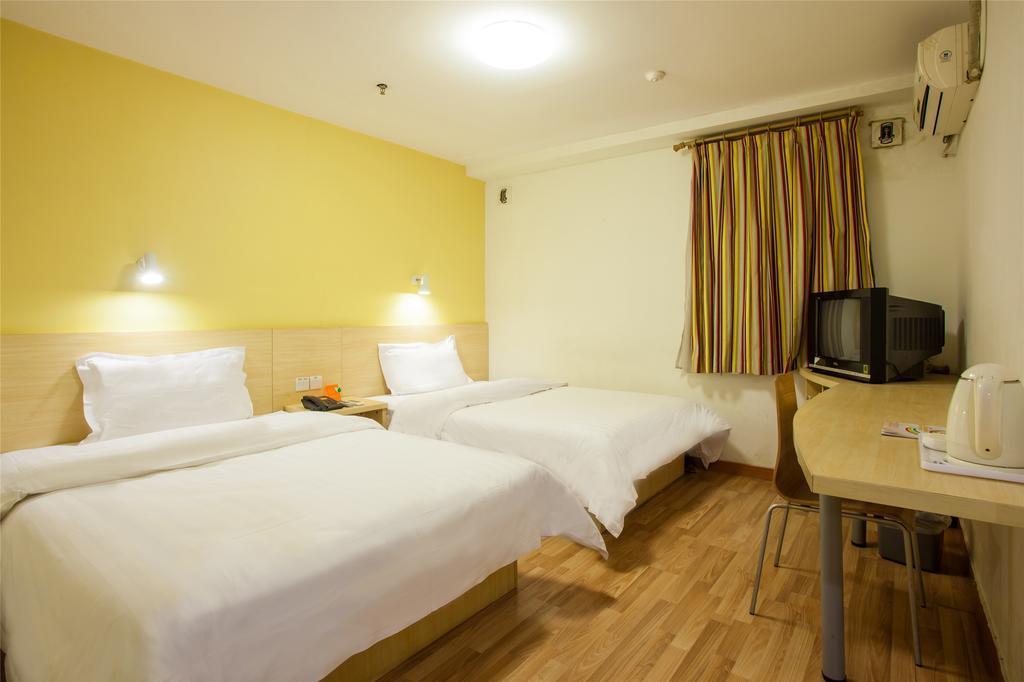 7Days Inn Shanghai Caobao Road Metro Station Chambre photo
