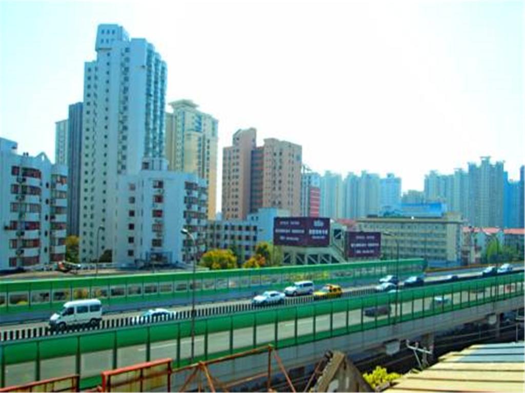 7Days Inn Shanghai Caobao Road Metro Station Extérieur photo